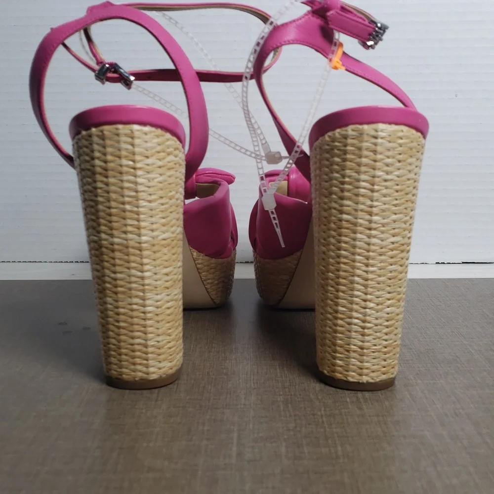 Michael Kors‎ Sadie Pink Leather Bow Platform Sandals - SZ 8.5 - NWOT